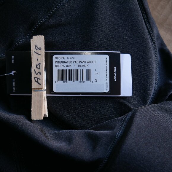 NEW Adidas Padded Football Pants Men's Size S Black 7 Pad Integrated - Picture 6 of 8